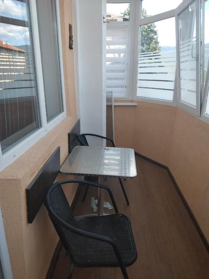 Apartament Geo Nehoiu Εξωτερικό φωτογραφία